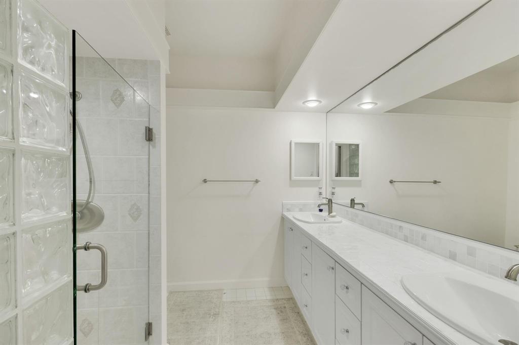 PINE CREEK TOWN HOMES PHA - Residential Lease