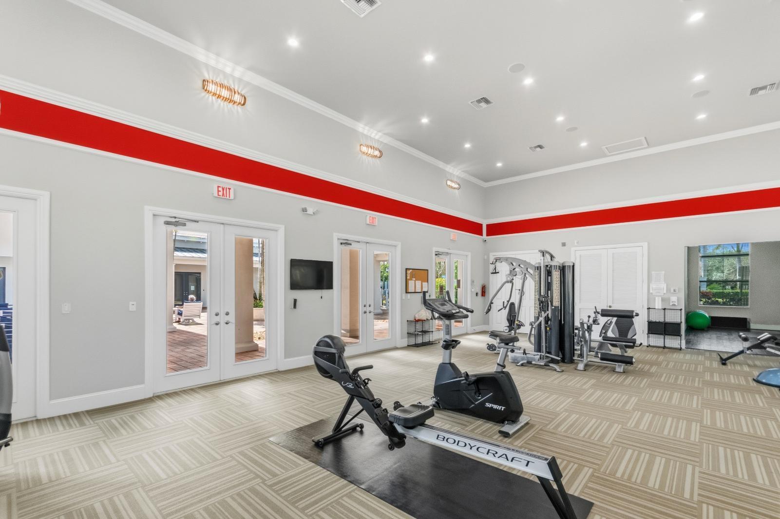 Hampton Cay - Residential