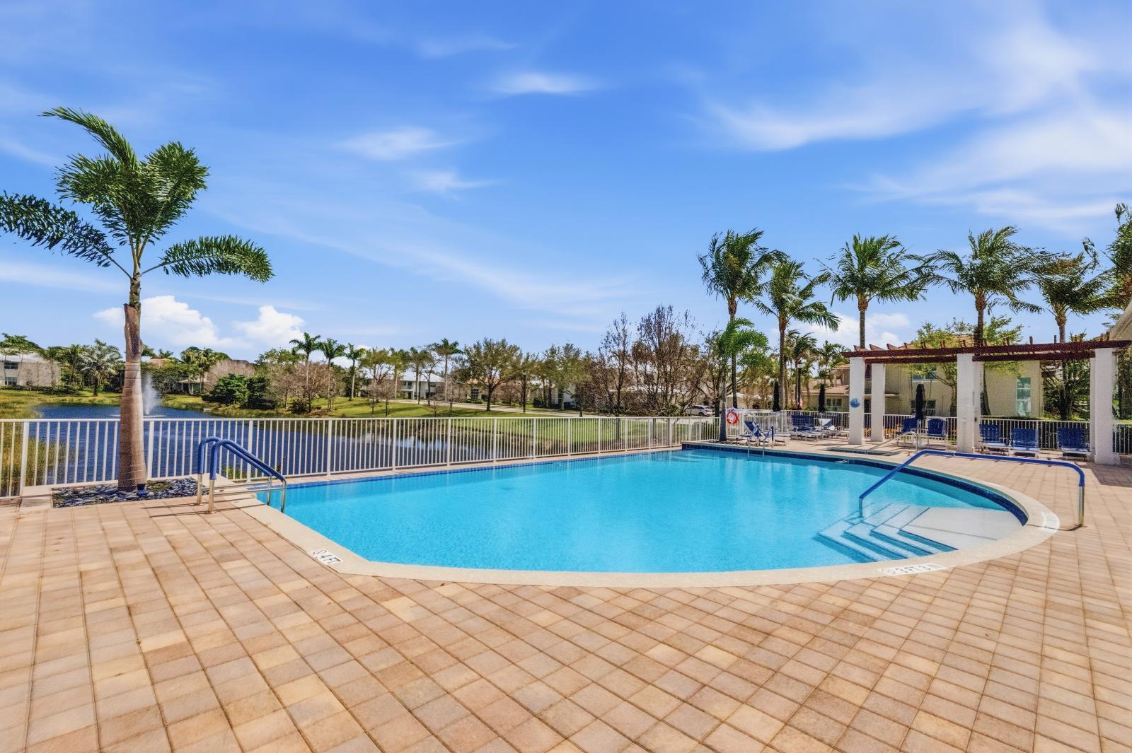 Hampton Cay - Residential