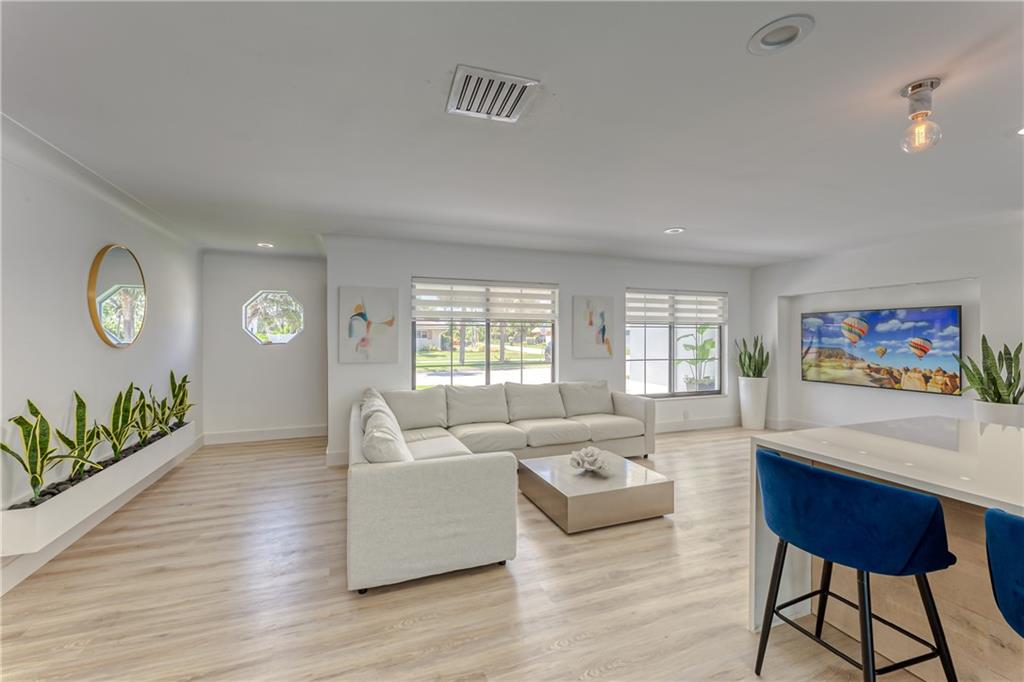 LAKE PLACID - Residential