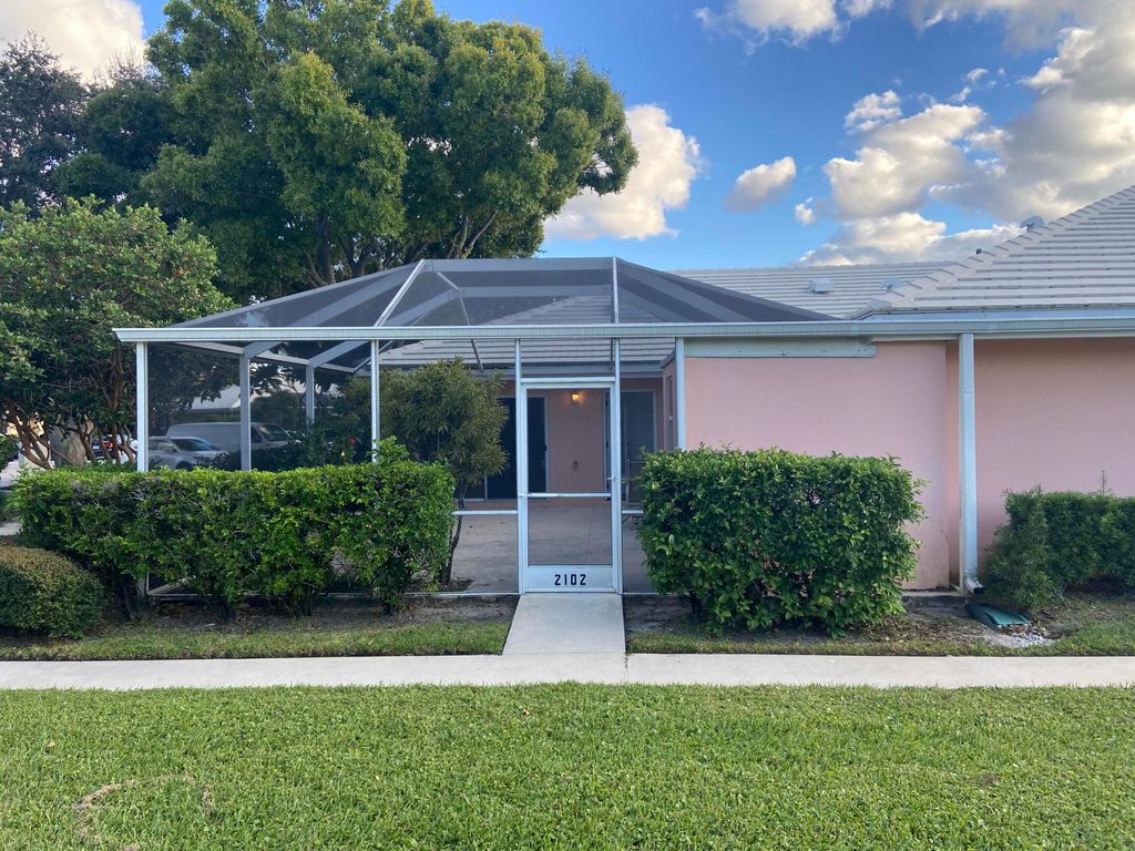 Photo of 2102 Appleton Court, Palm Beach Gardens, FL 33403 (MLS # R11036314)
