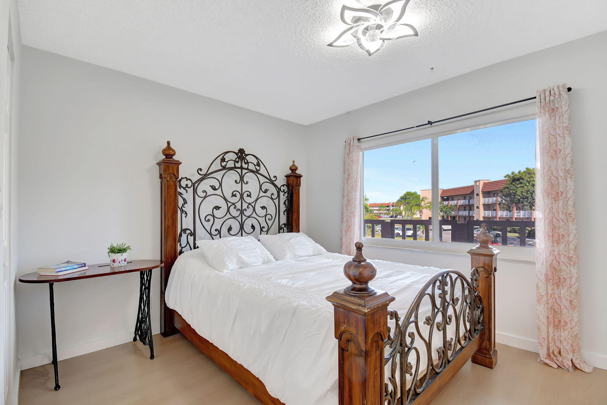 SUNRISE LAKES 97 CONDO - Residential