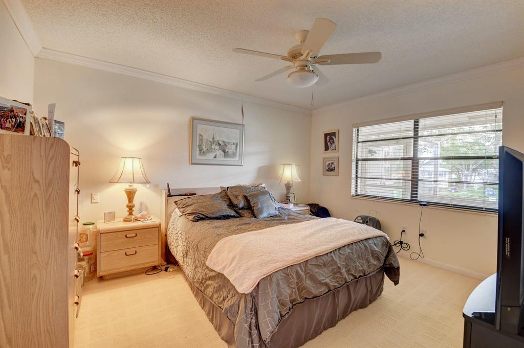 WESTGATE AT HUNTERS RUN C - Residential