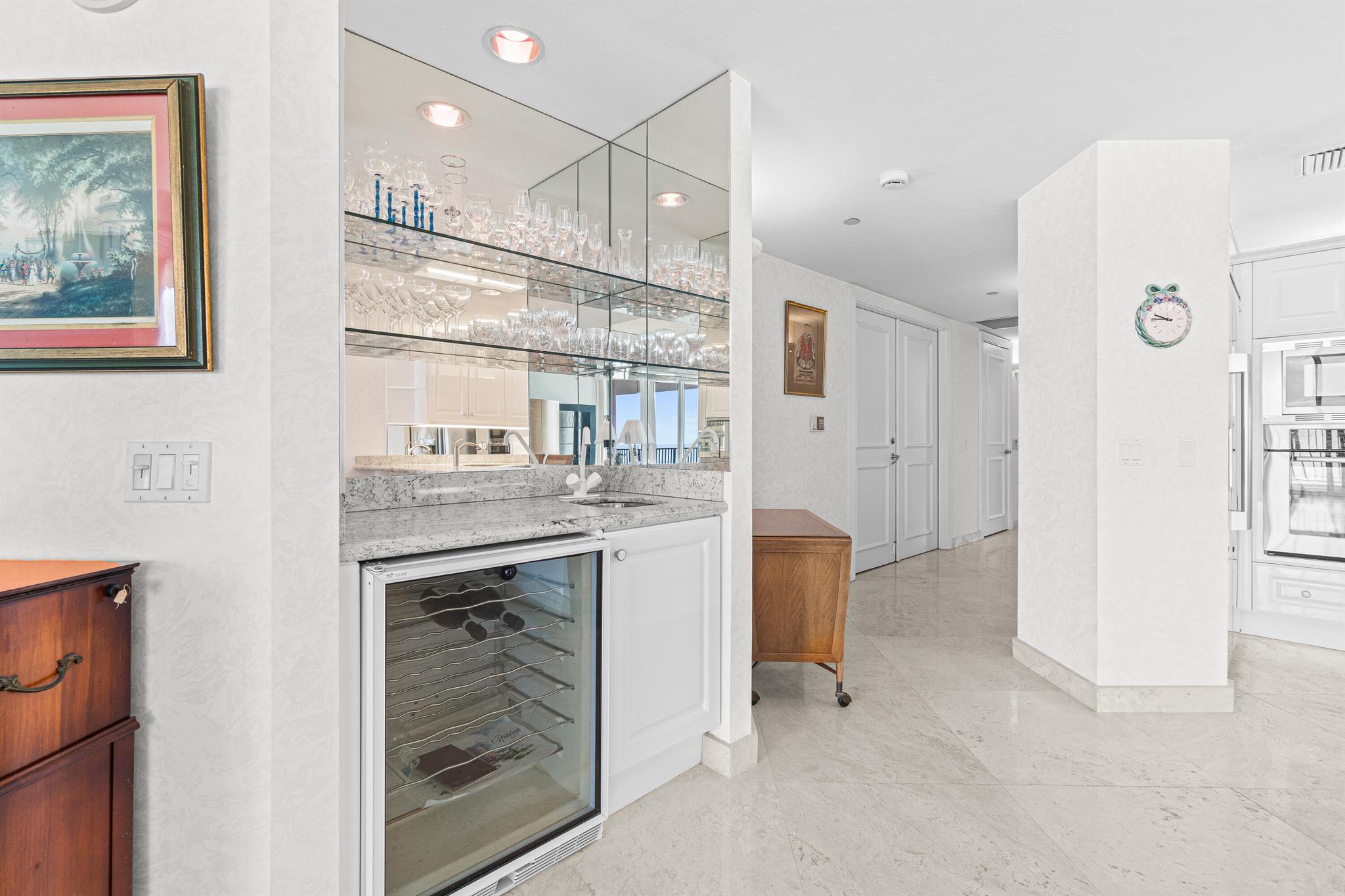 WATERFRONT ON THE OCEAN A - Residential