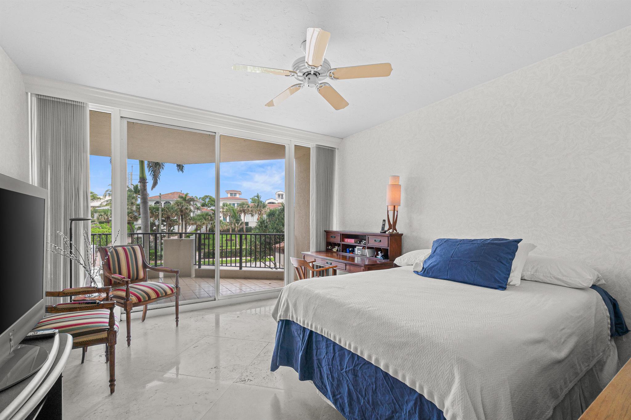 WATERFRONT ON THE OCEAN A - Residential