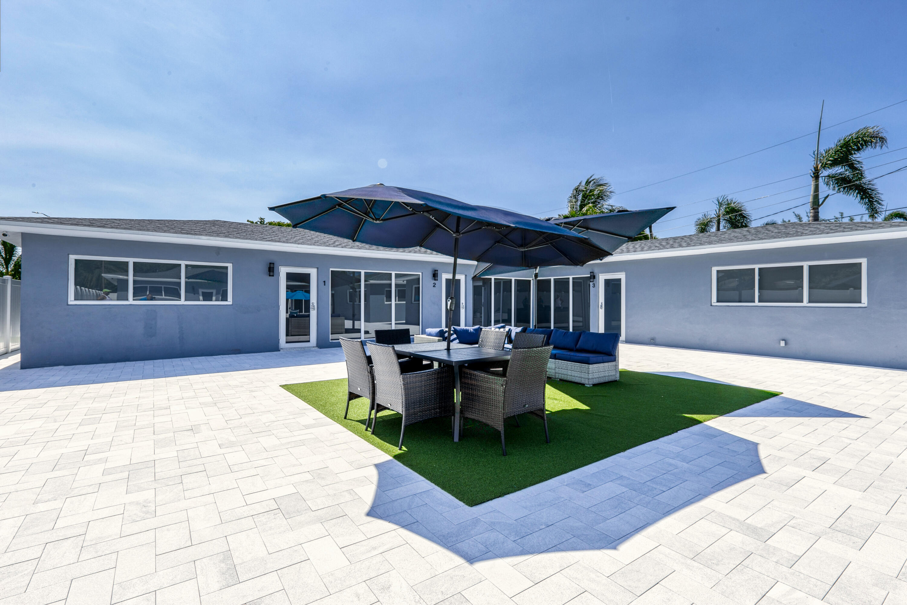 CORAL GARDENS - Residential Income