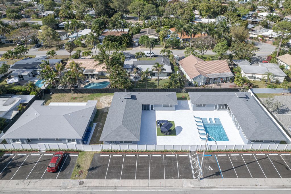 Photo of 2009 NE 26th Street, Wilton Manors, FL 33305 (MLS # B26007052)