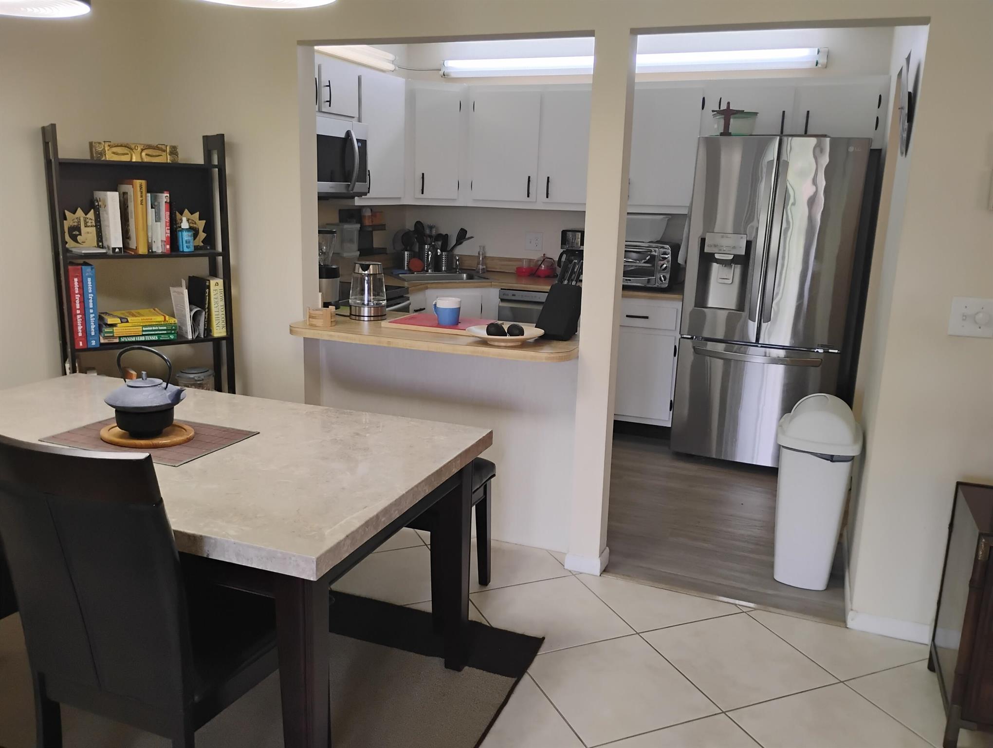 3531 Tall Pine Way B-2, Greenacres, FL, 33463/$149,000 1 3531 Tall Pine Way B-2