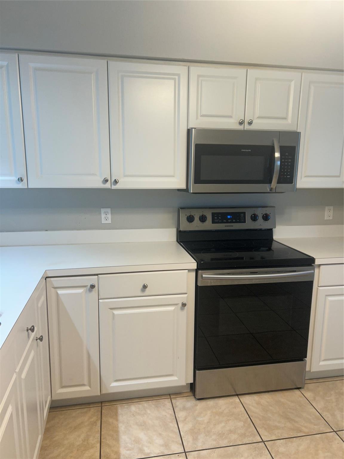 537 6th St, Vero Beach, FL, 32962/$270,000 3 537 6th St