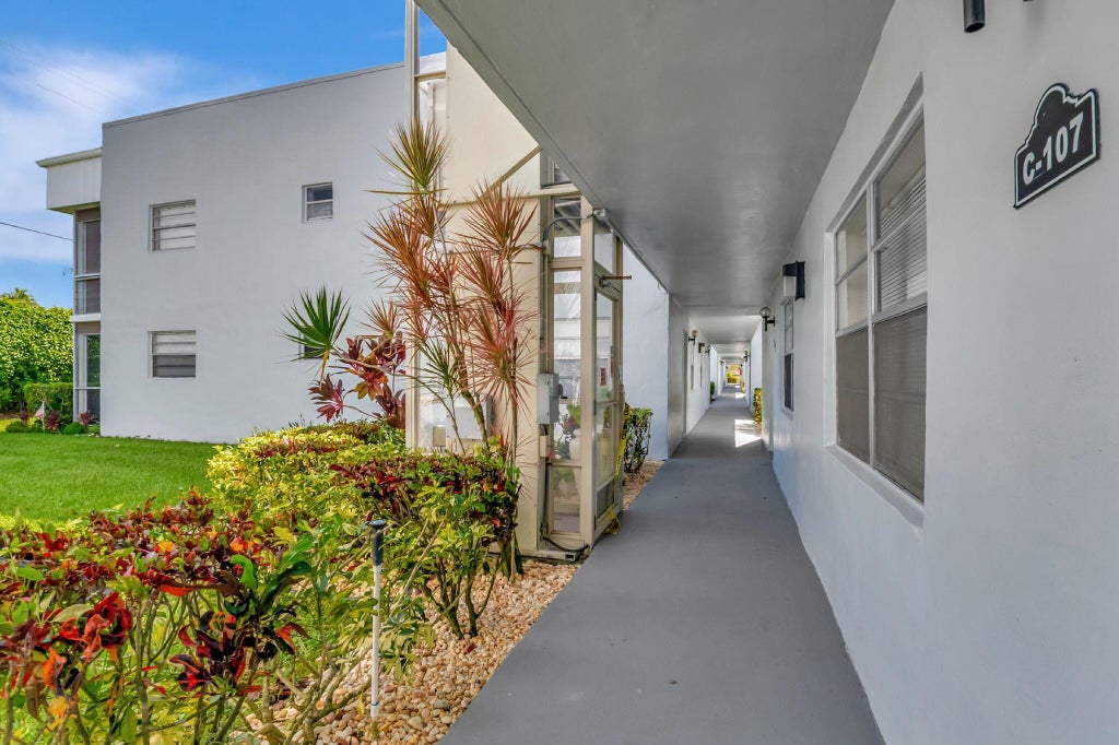 Photo of 129 Normandy C #129 C, Delray Beach, FL 33484 (MLS # R11014761)