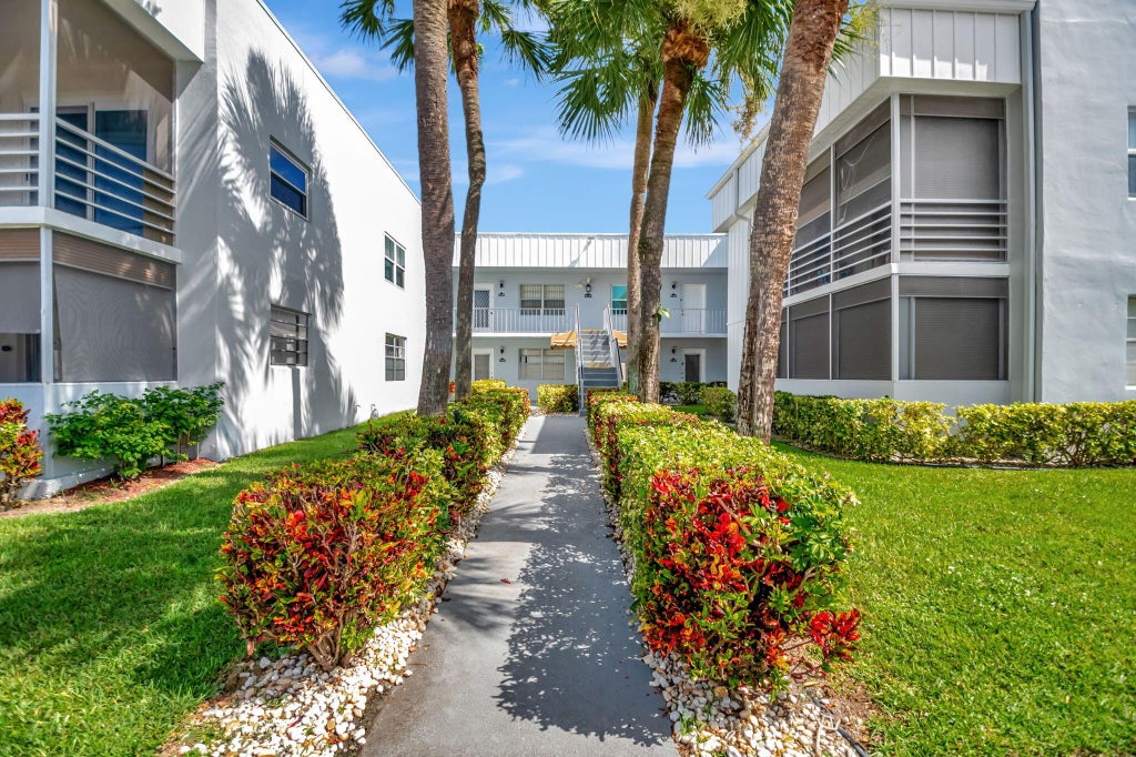 Photo of 129 Normandy C #129 C, Delray Beach, FL 33484 (MLS # R11014761)