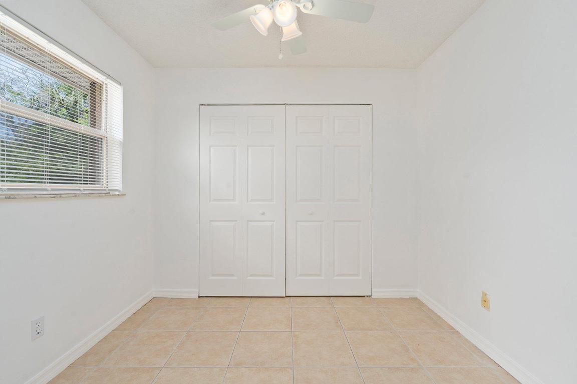 PORT SALERNO VILLAGE - Residential Income