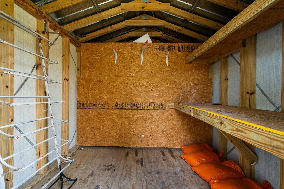 PORT SALERNO VILLAGE - Residential Income