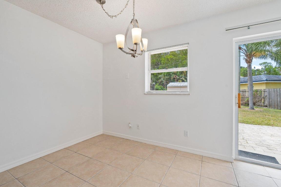 PORT SALERNO VILLAGE - Residential Income