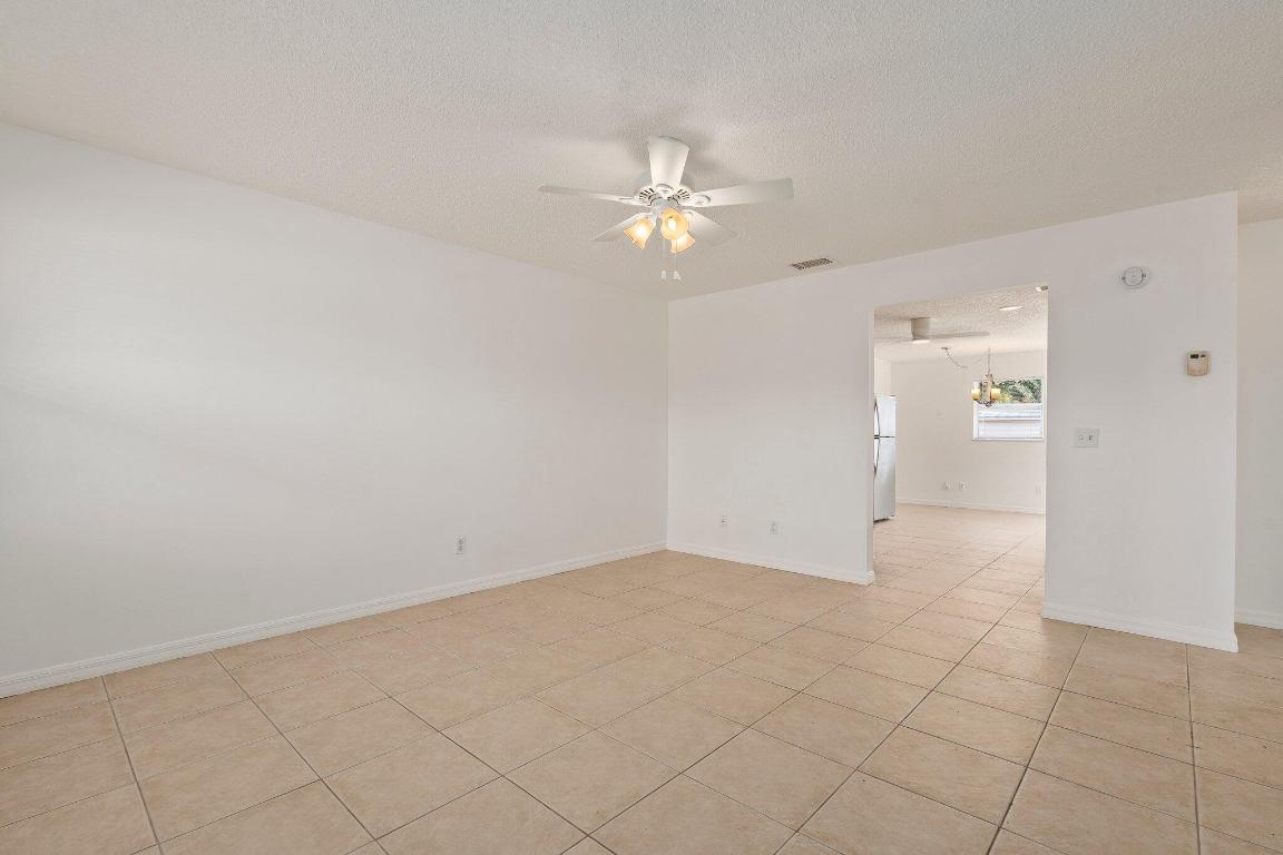 PORT SALERNO VILLAGE - Residential Income