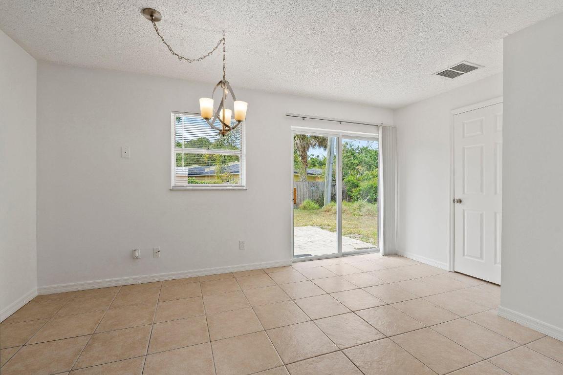 PORT SALERNO VILLAGE - Residential Income