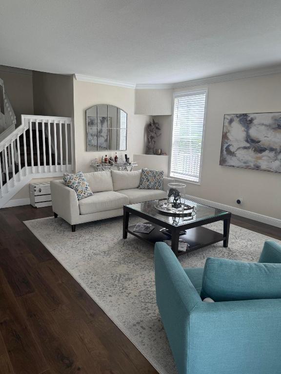 Properties 4129 Bahia Isle Circle