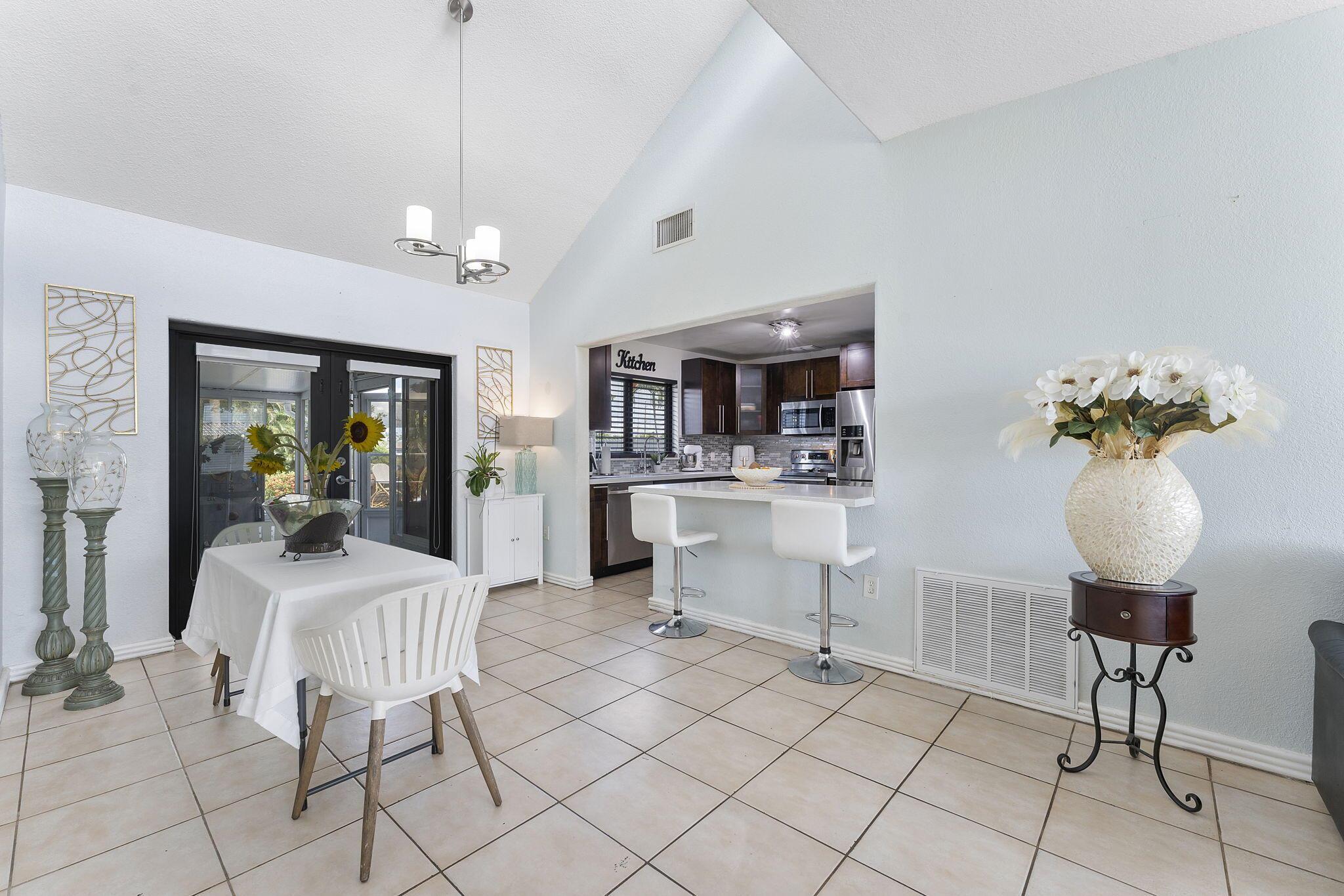 400 NW 98th Avenue