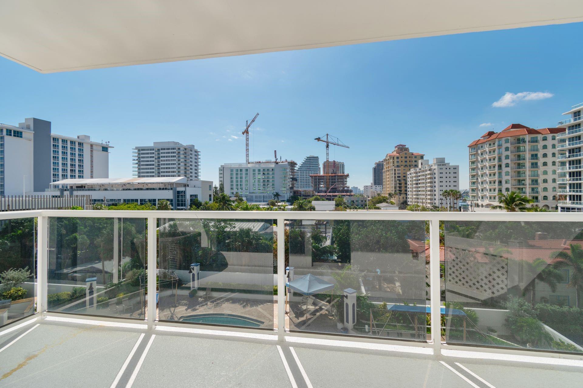 Birch Crest Apartments - Residential