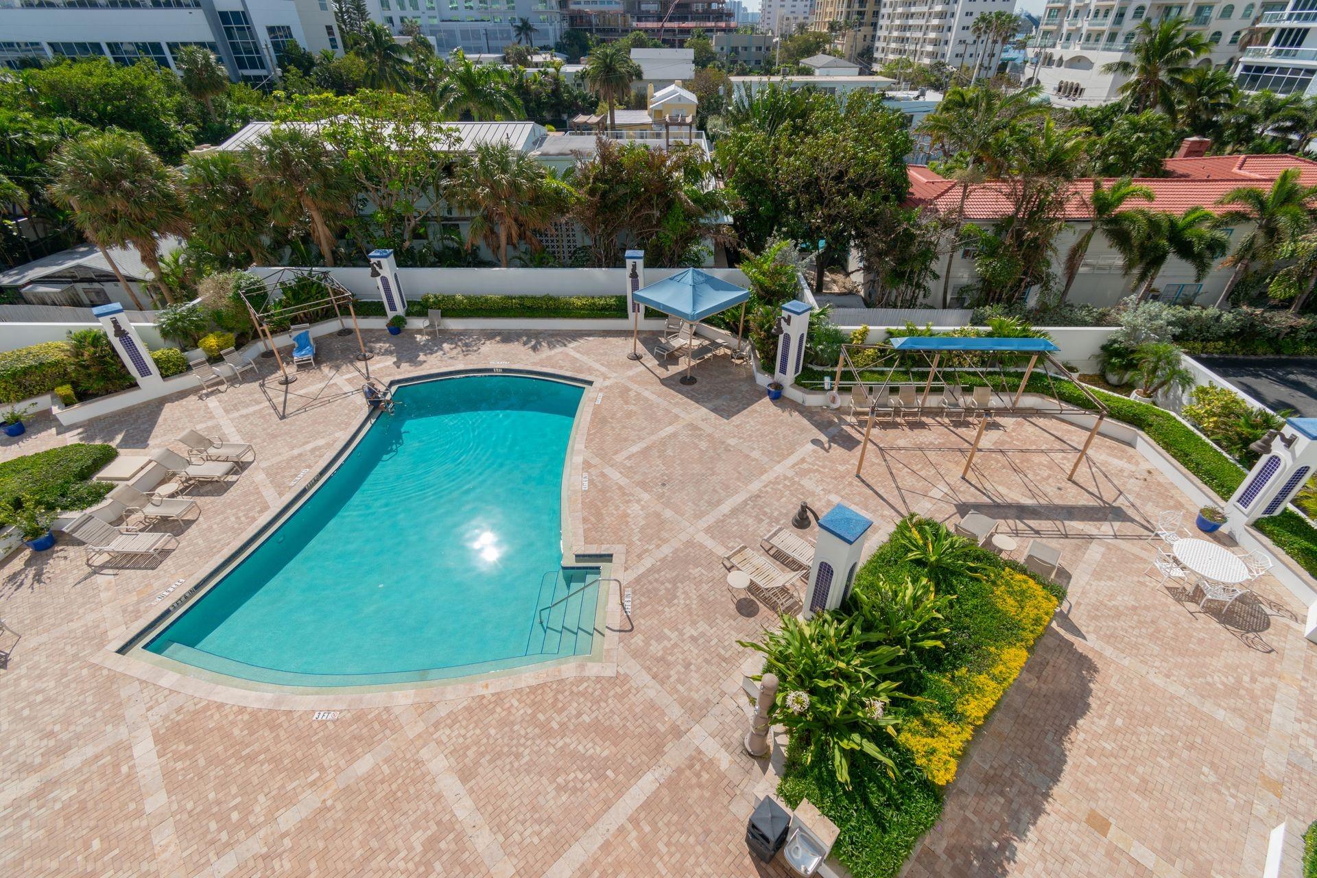 Birch Crest Apartments - Residential