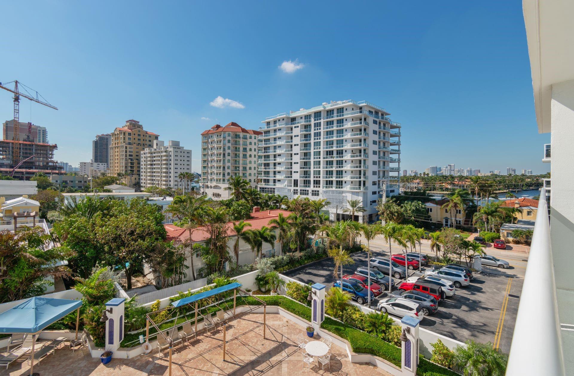 Birch Crest Apartments - Residential