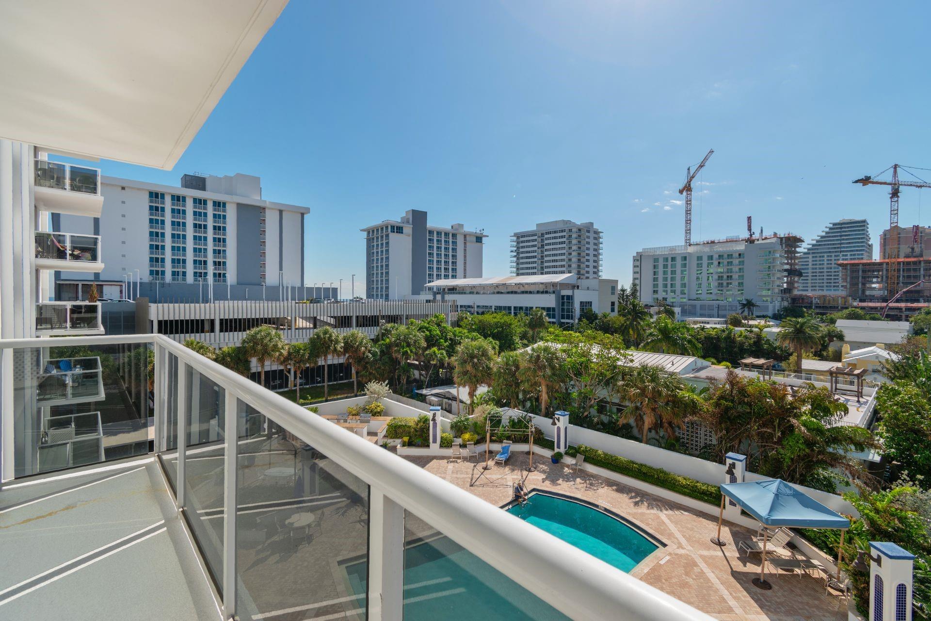 Birch Crest Apartments - Residential