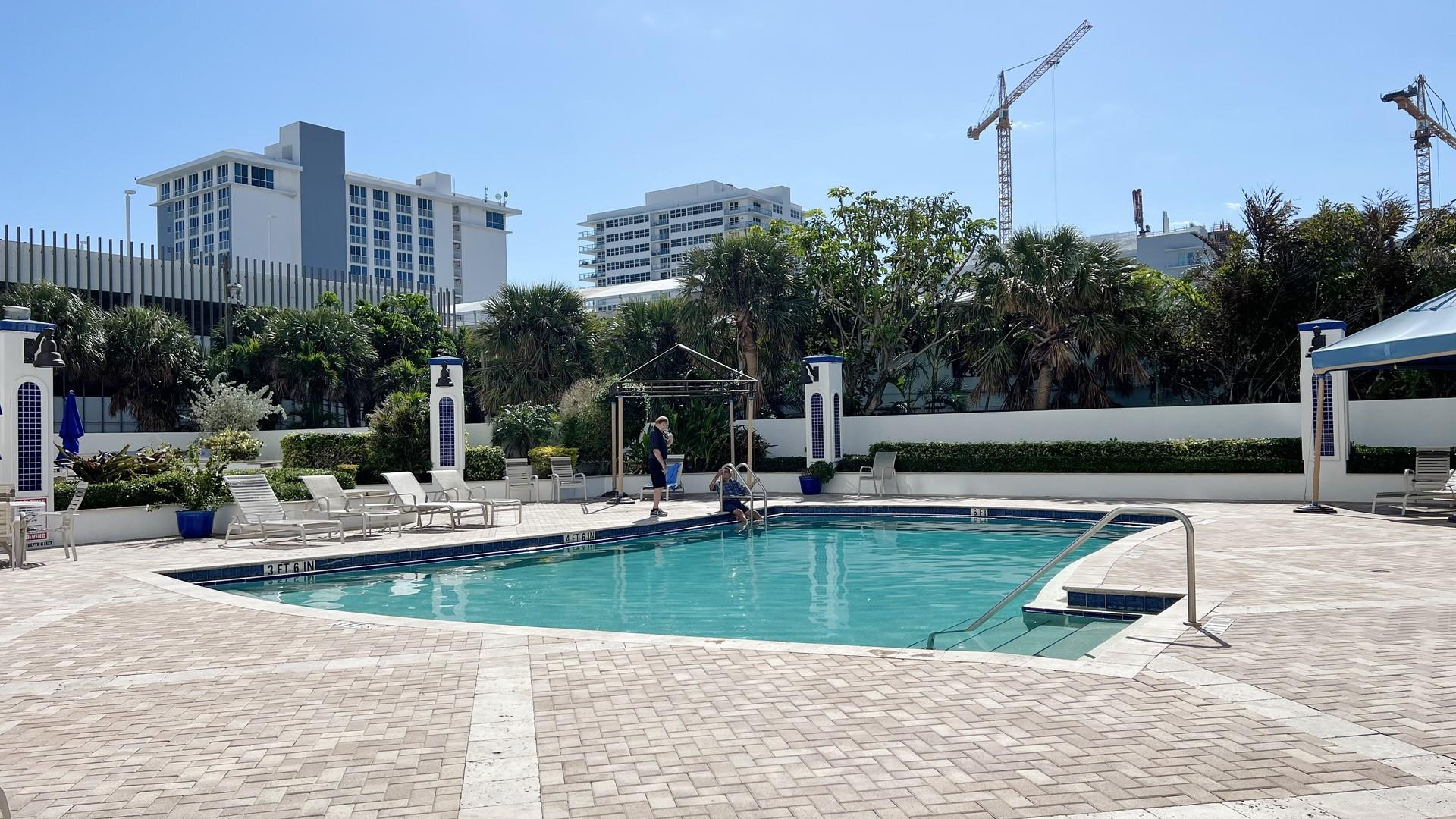 Birch Crest Apartments - Residential