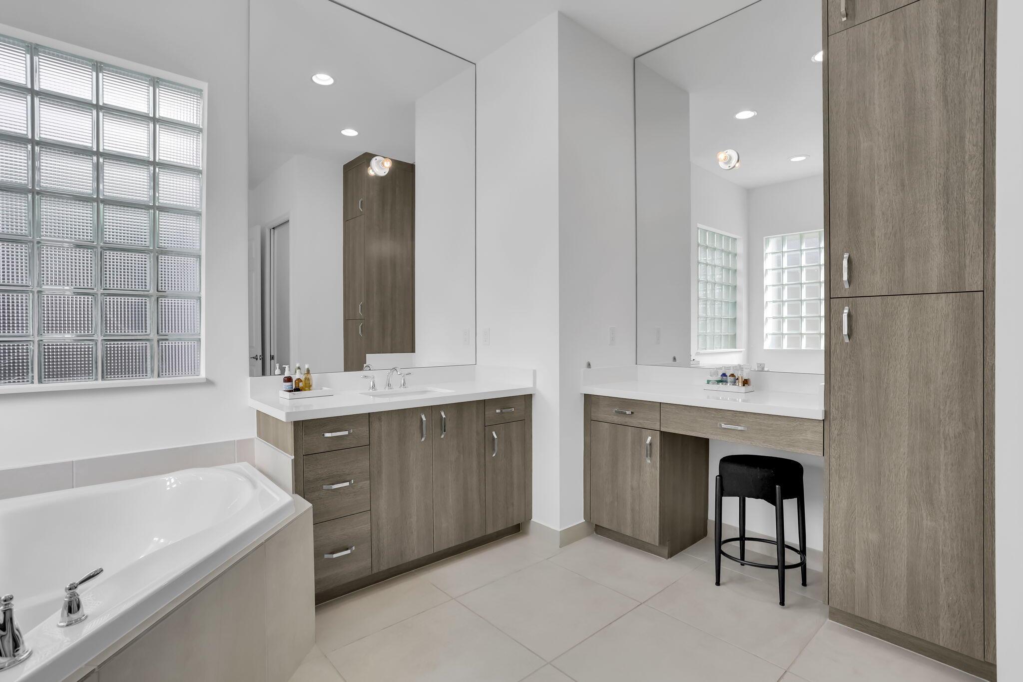 VALENCIA BAY - Residential