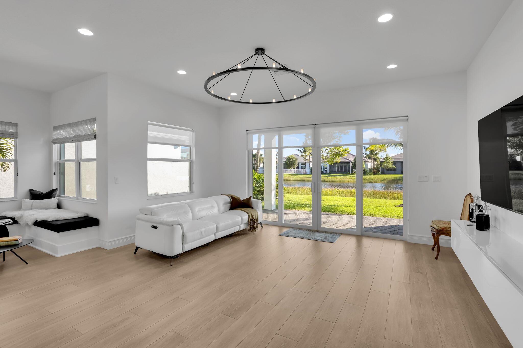 VALENCIA BAY - Residential