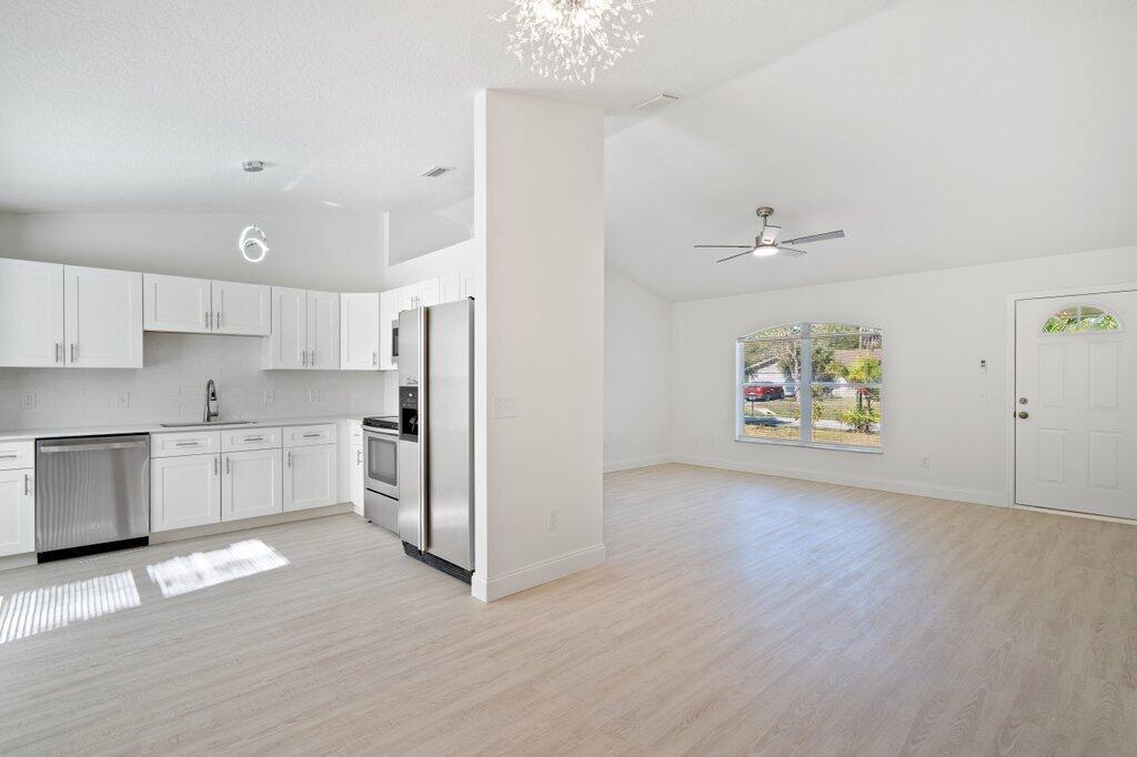 LAKEWOOD PARK UNIT 7 - Residential