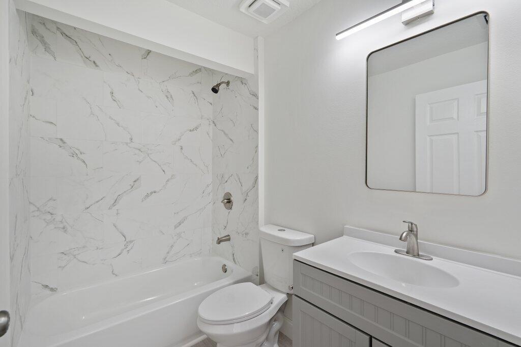 LAKEWOOD PARK UNIT 7 - Residential