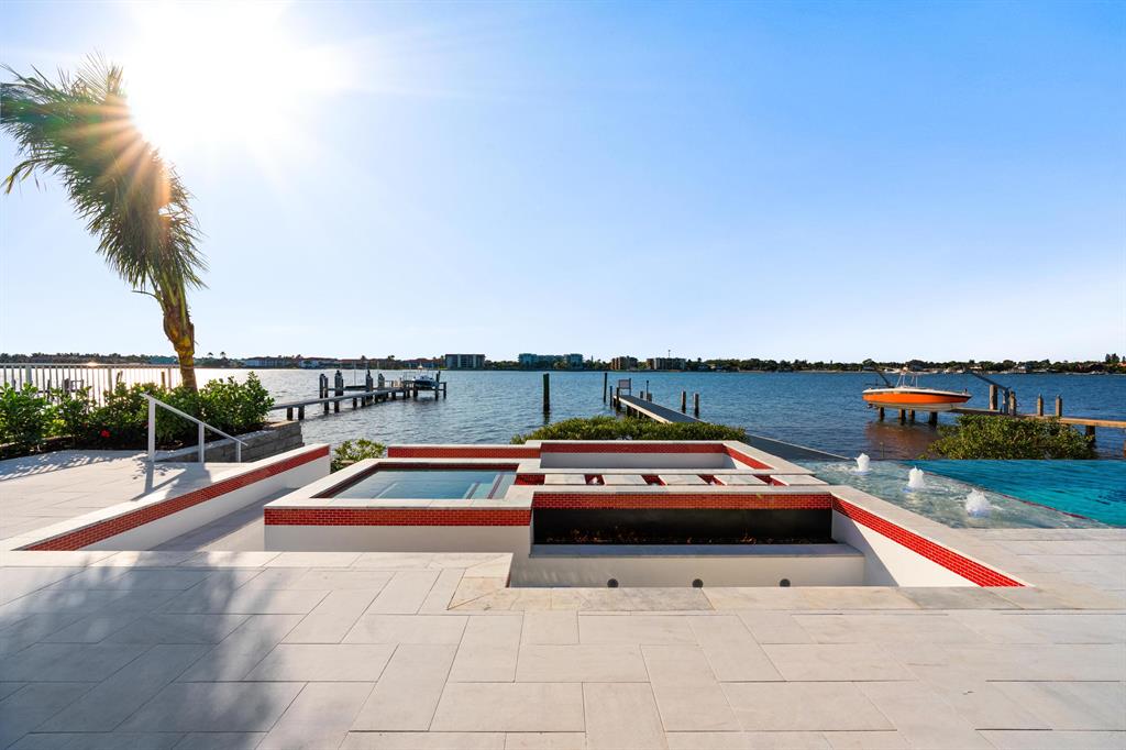 Point Manalapan - Residential