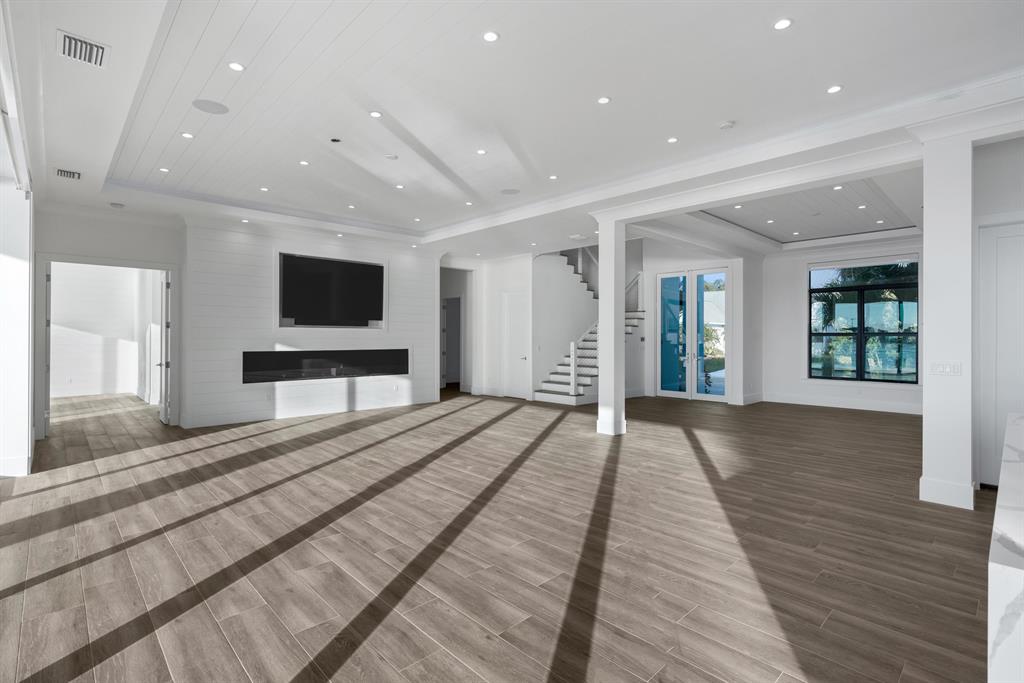 Point Manalapan - Residential