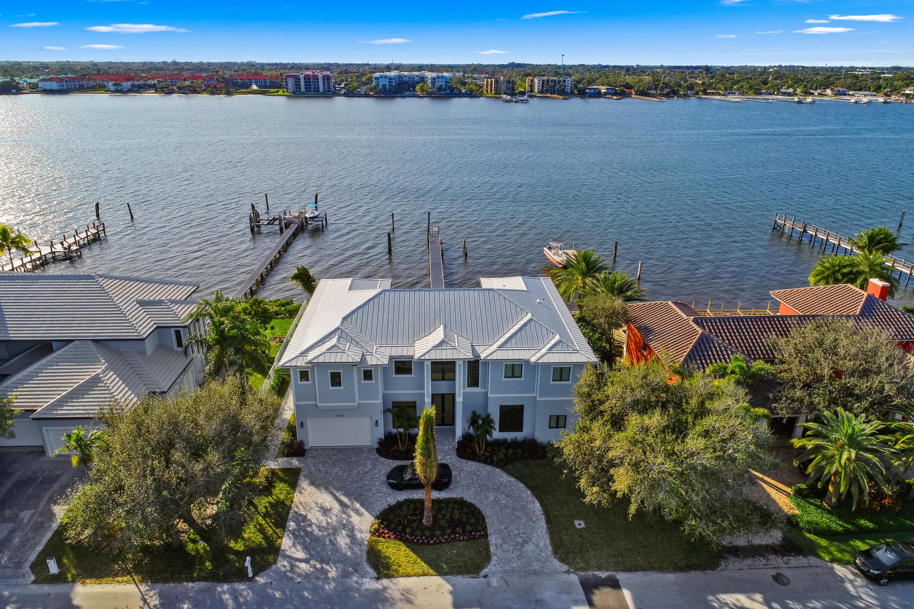 Point Manalapan - Residential