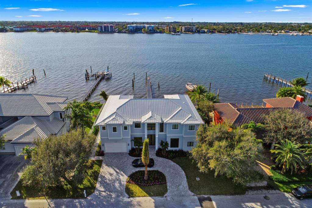 Point Manalapan - Residential