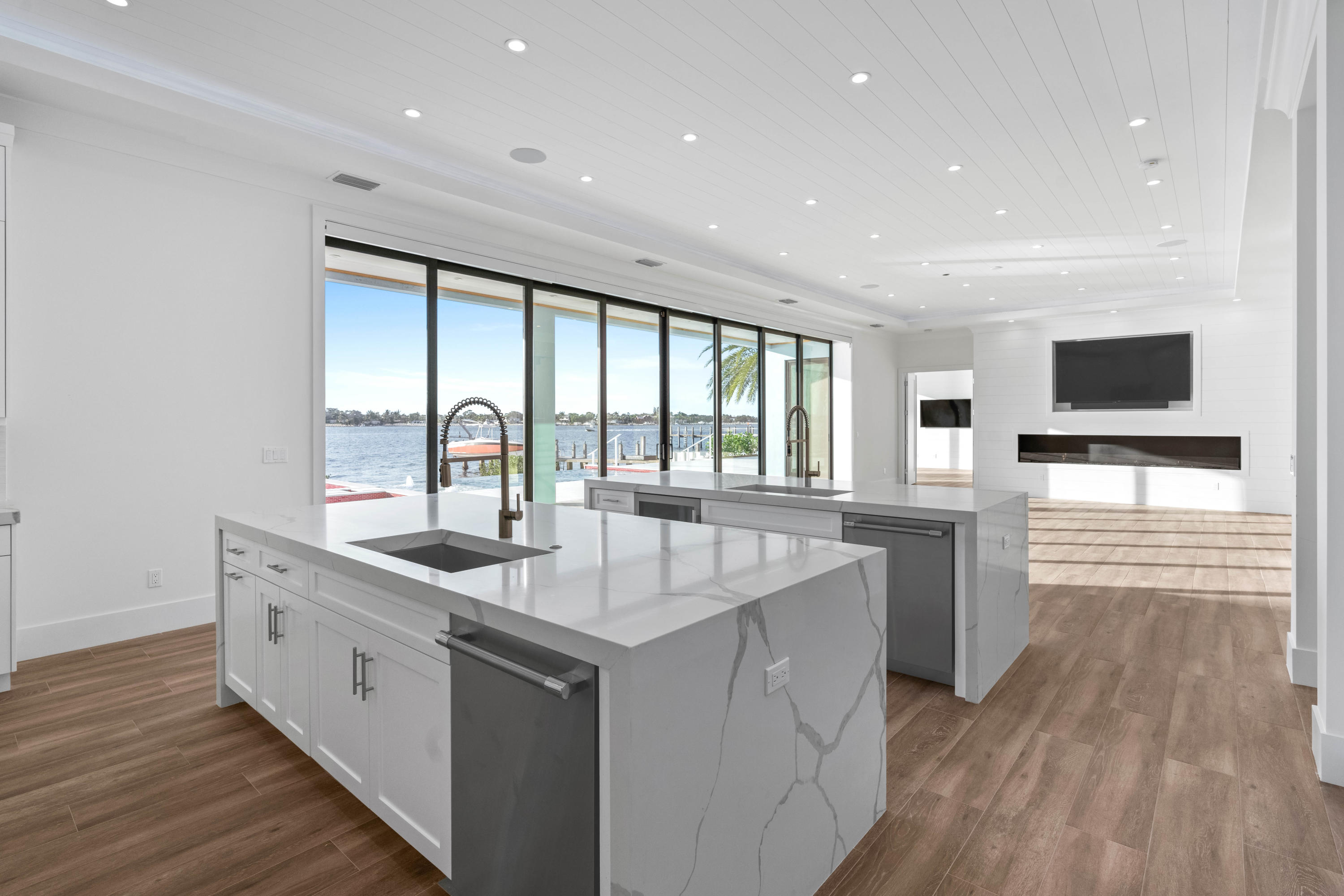 Point Manalapan - Residential