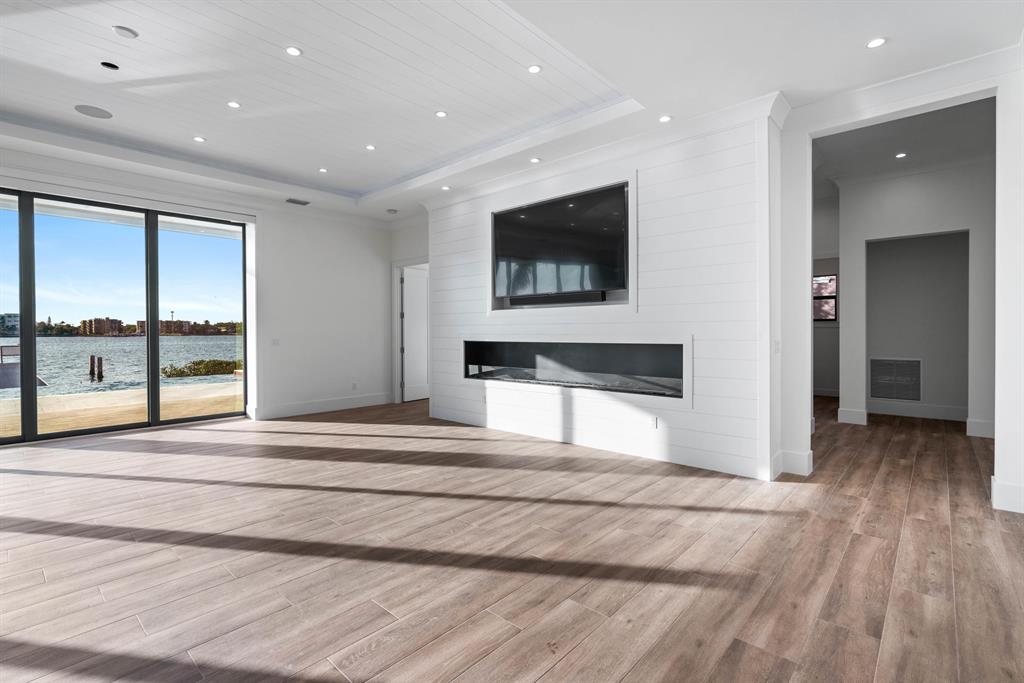 Point Manalapan - Residential