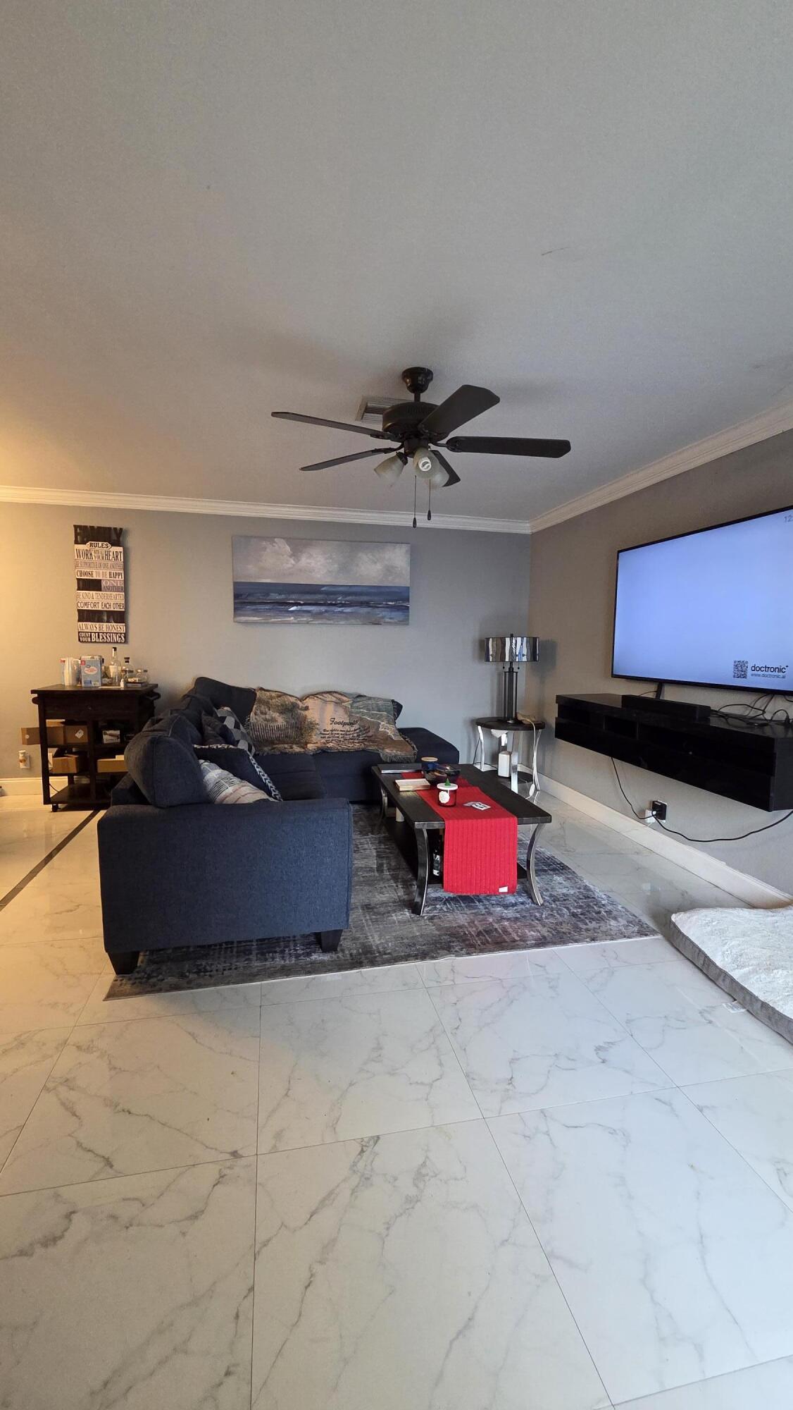 4 Crossings Circle B