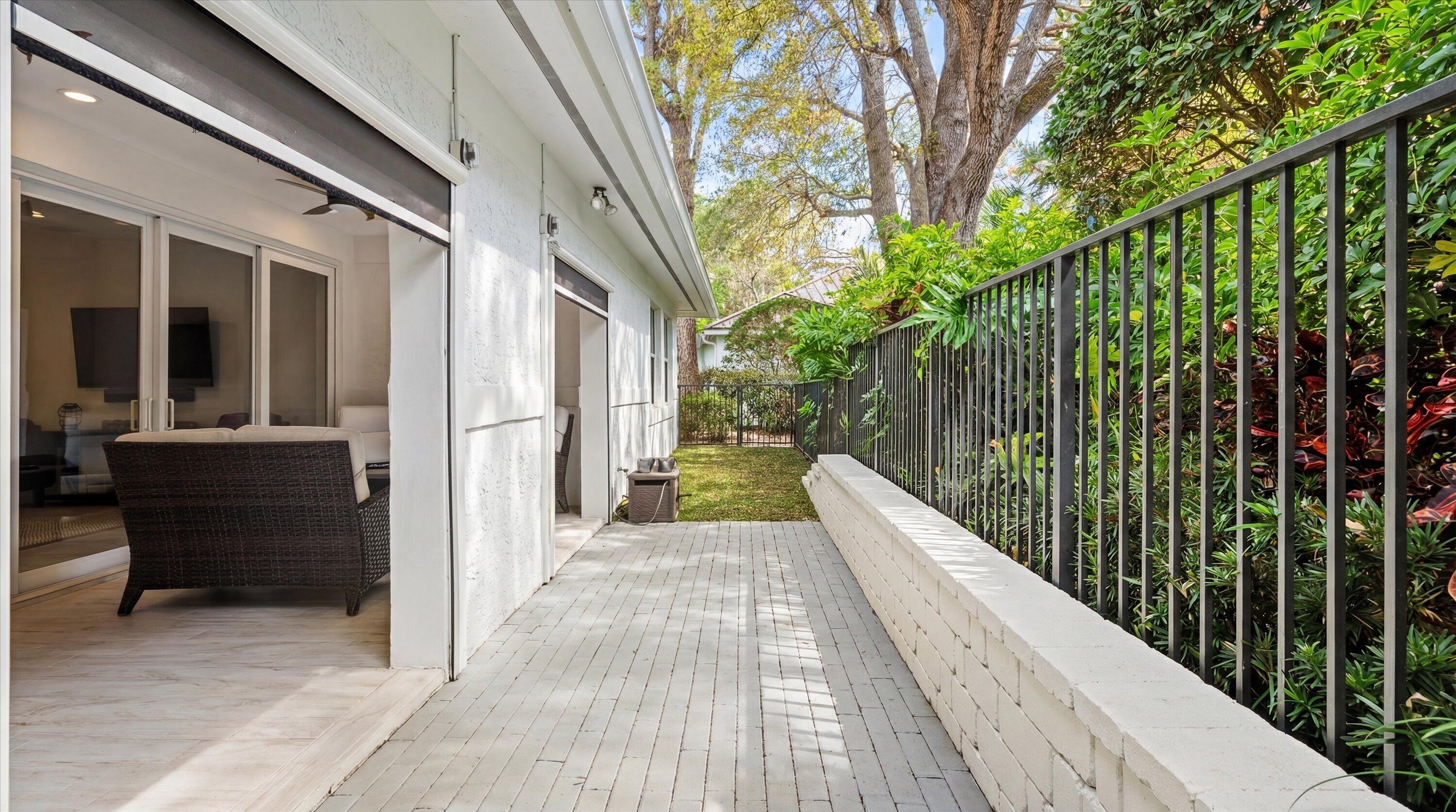 LOXAHATCHEE CLUB AT MAPLEWOOD 6 PH 2 - Residential