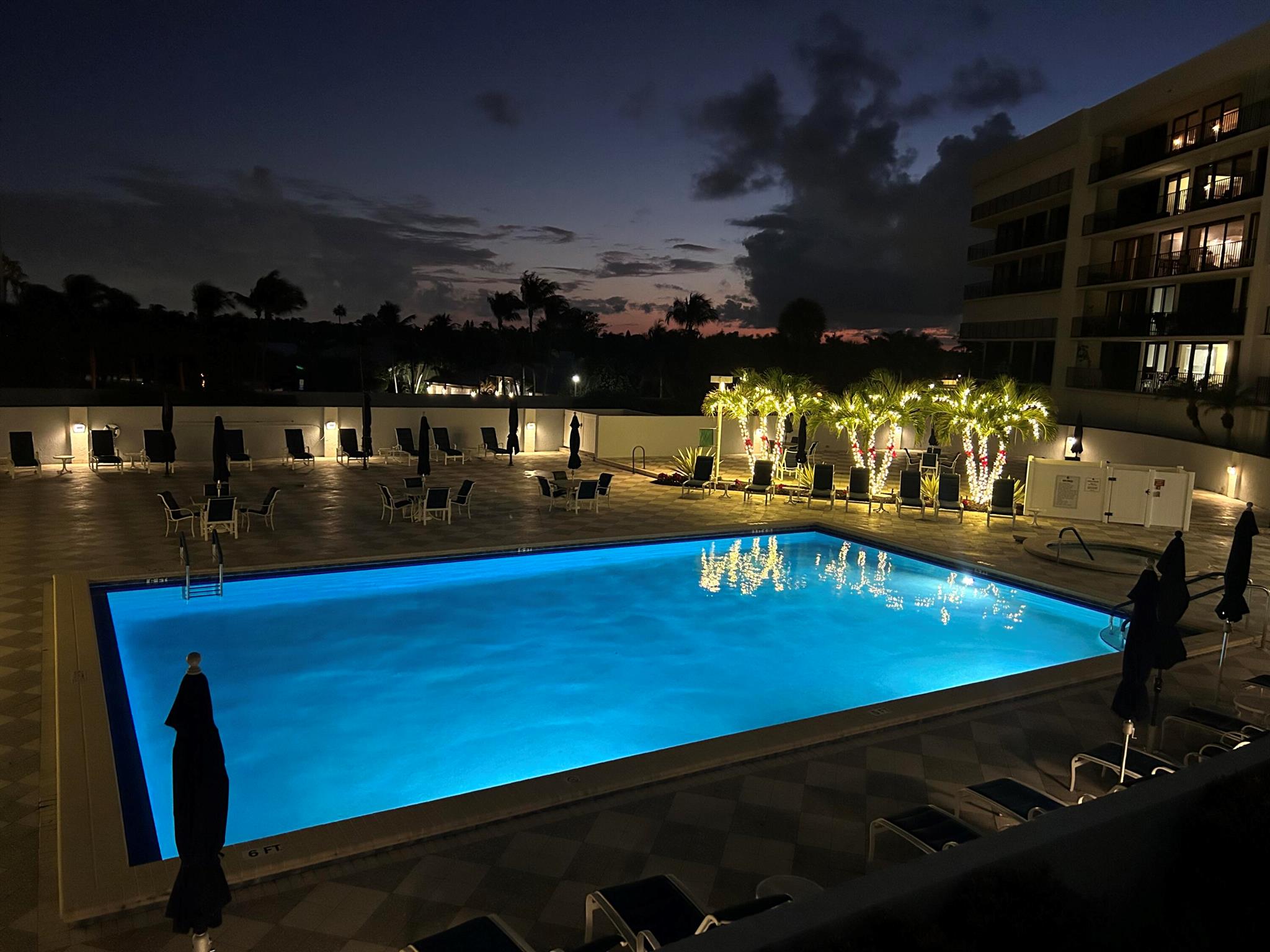 OCEANCREST CONDOMINIUM AP - Residential