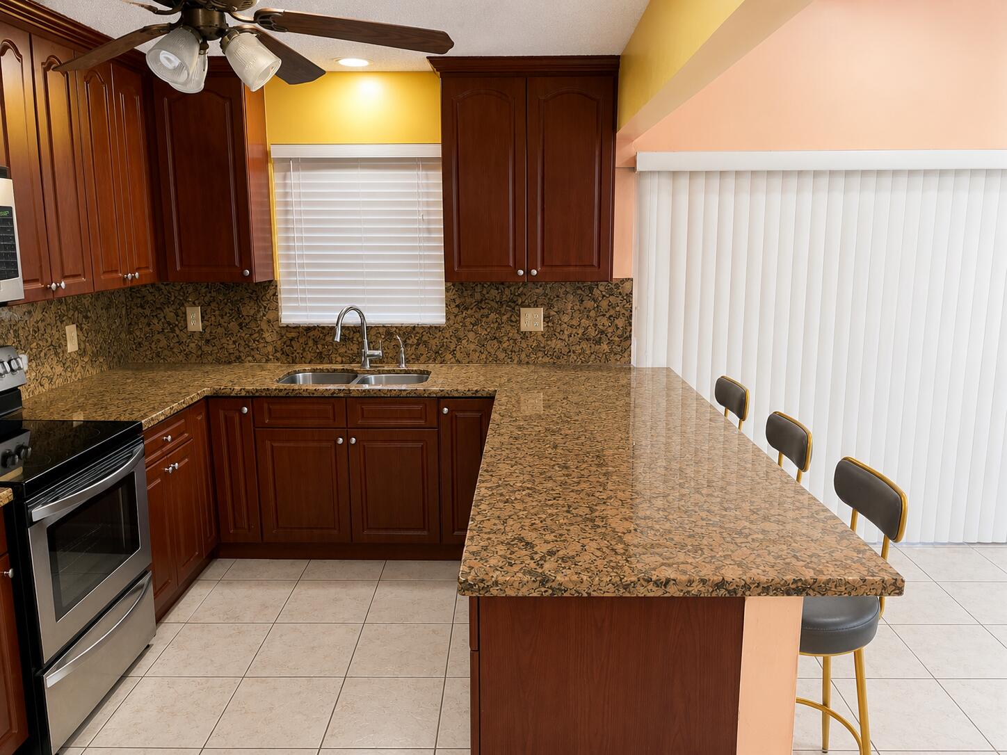 MEADOW WOOD MANOR SEC 6 - Residential