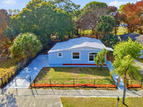 607 N 19th Street Fort Pierce FL 34950