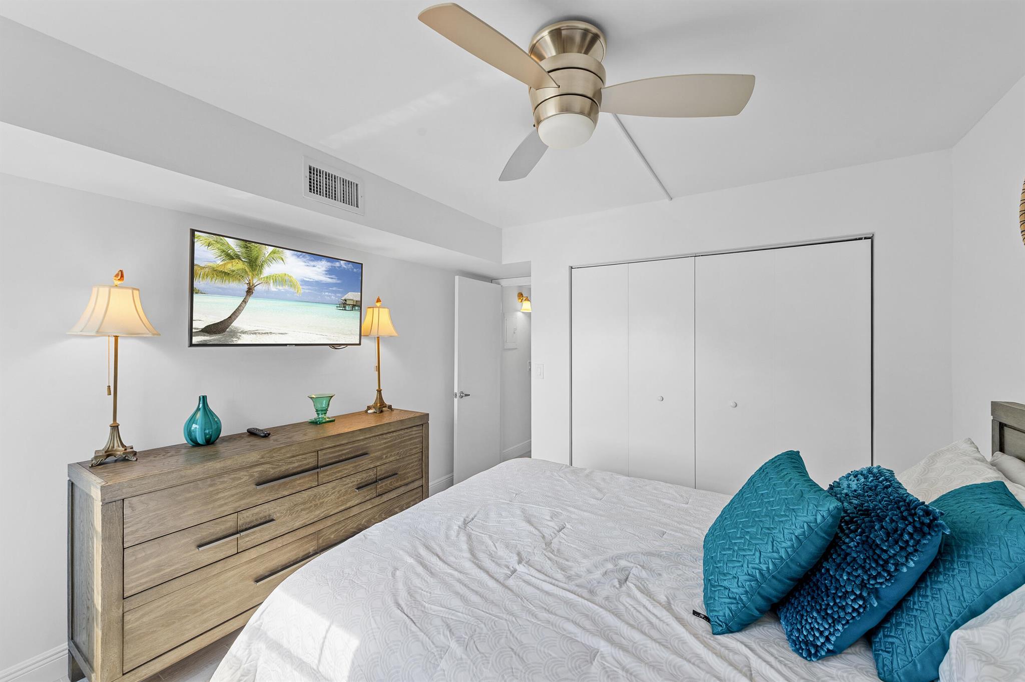 KINGS POINT PIEDMONT COND - Residential