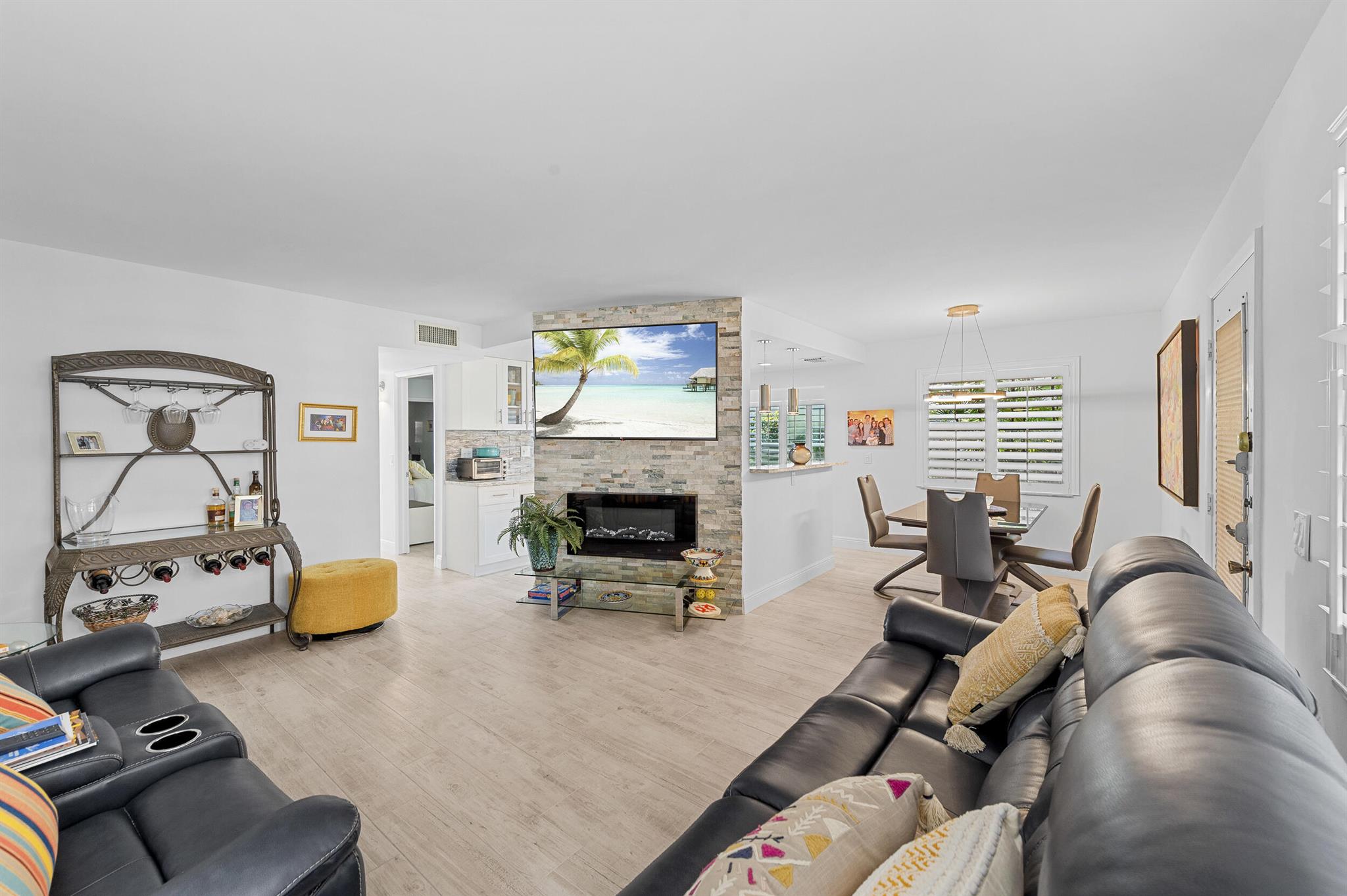 KINGS POINT PIEDMONT COND - Residential