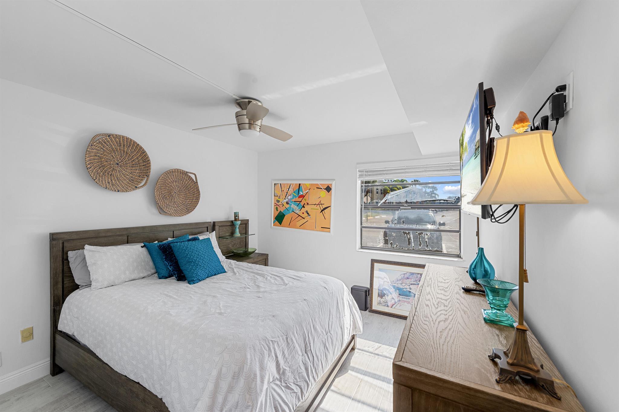 KINGS POINT PIEDMONT COND - Residential