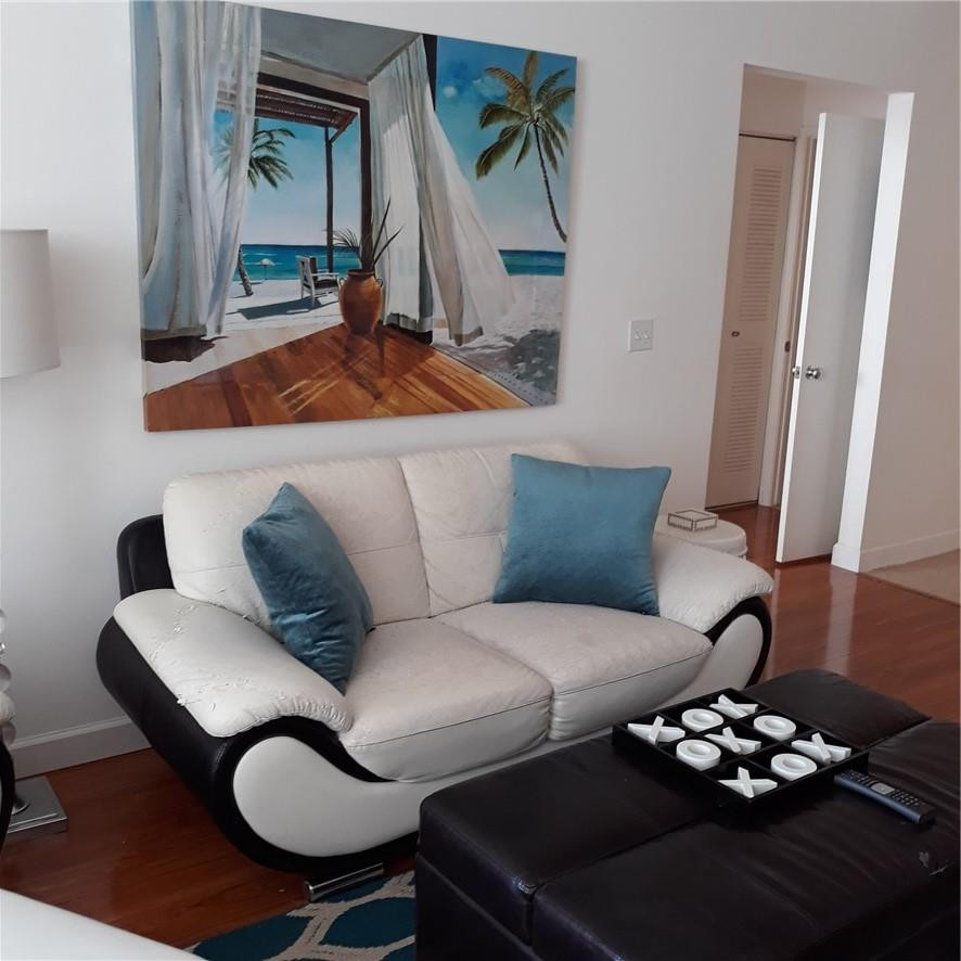 Las Olas By The River Con - Residential Lease