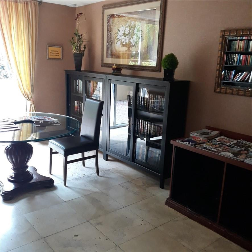 Las Olas By The River Con - Residential Lease