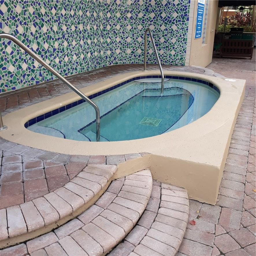 Las Olas By The River Con - Residential Lease