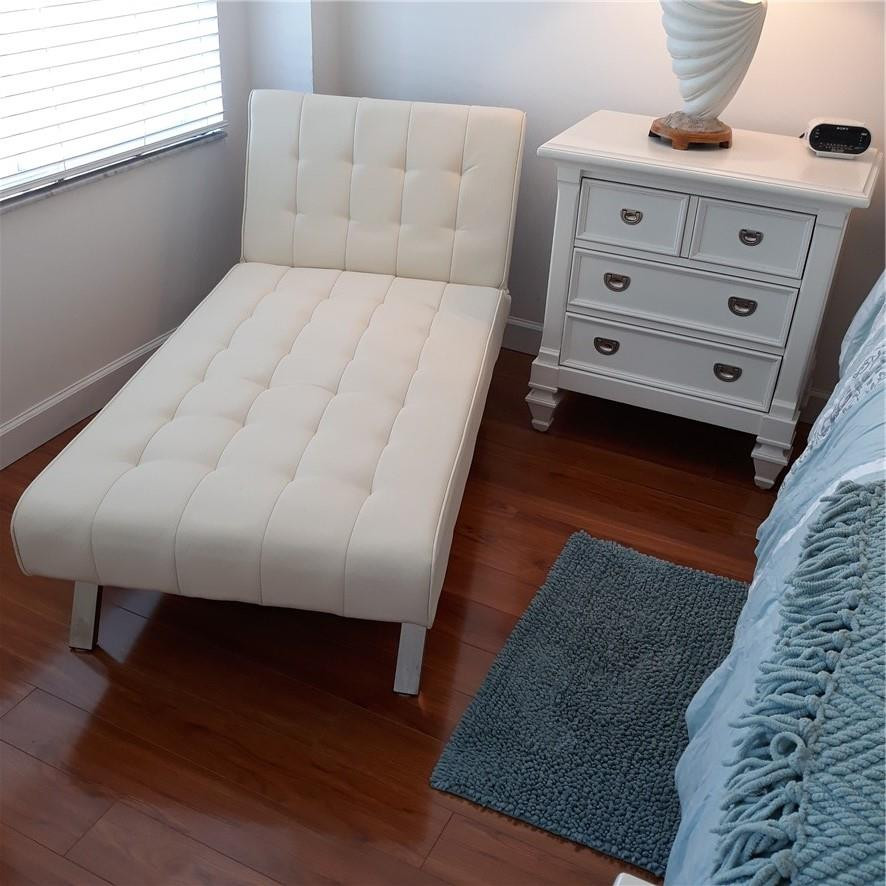 Las Olas By The River Con - Residential Lease