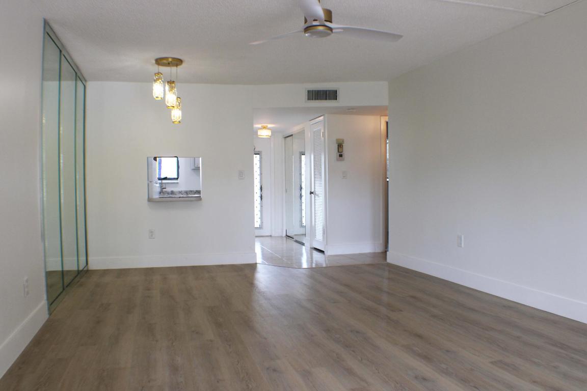 SUNRISE LAKES 59 CONDO - Residential Lease